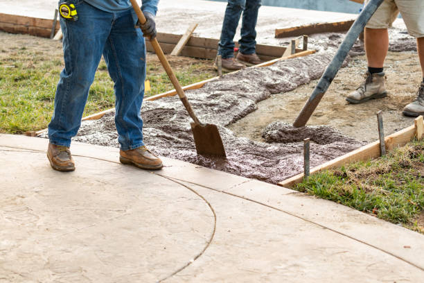 Best Concrete Driveway Installation in Corinth, MS